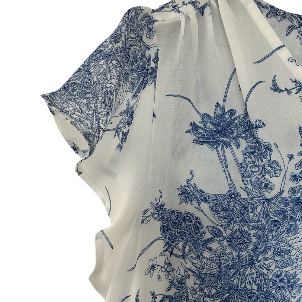 NWOT - Joie Blue & White Floral Printed Flutter Sleeve Top - Picture 5 of 7